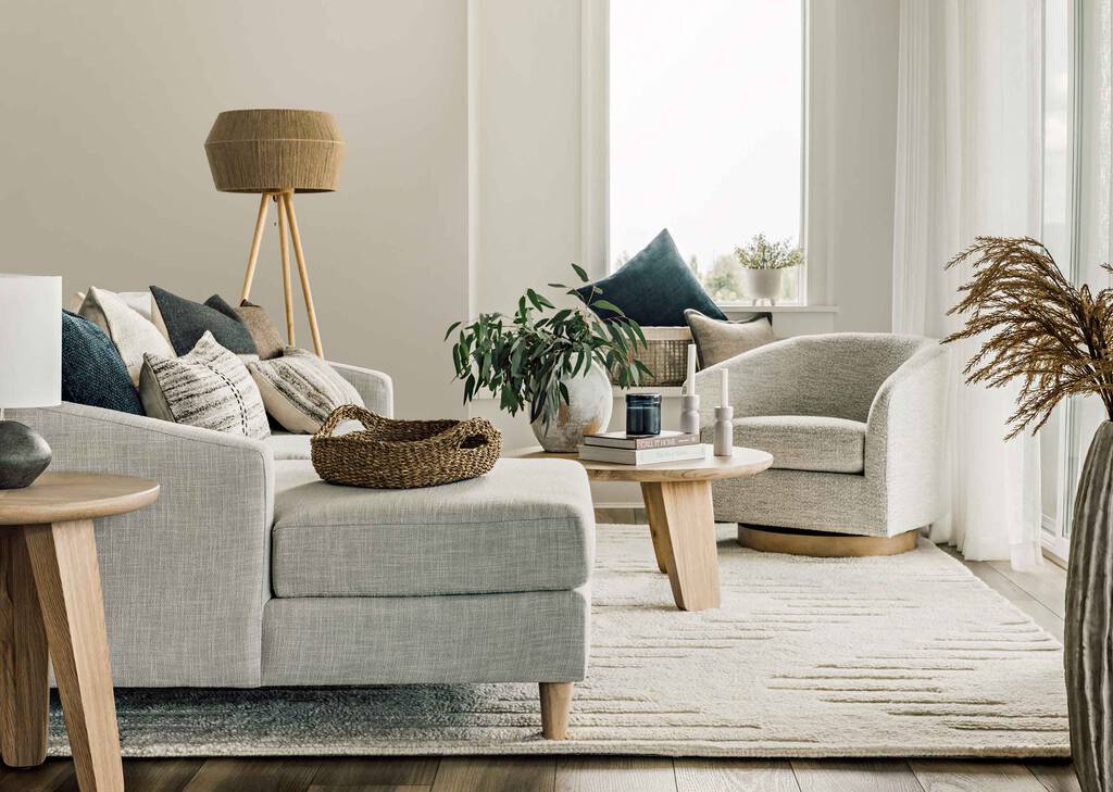 Caleb Swivel Armchair -Luly Pepper