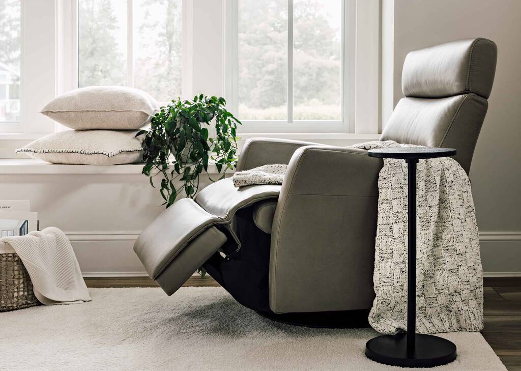 Jasper Leather Recliner -Sol Dove